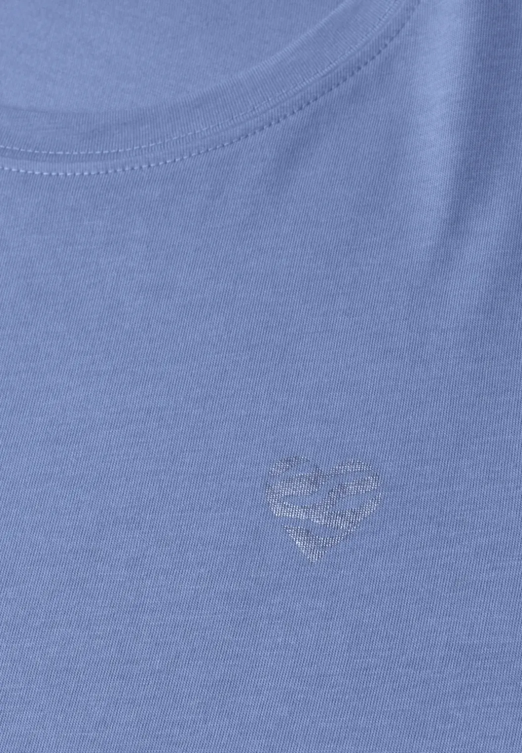 Shirt met ronde hals en hartdetail