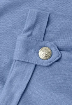Shirt met ronde hals en knoopdetails