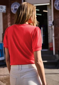 Shirt met ronde hals en knoopdetail