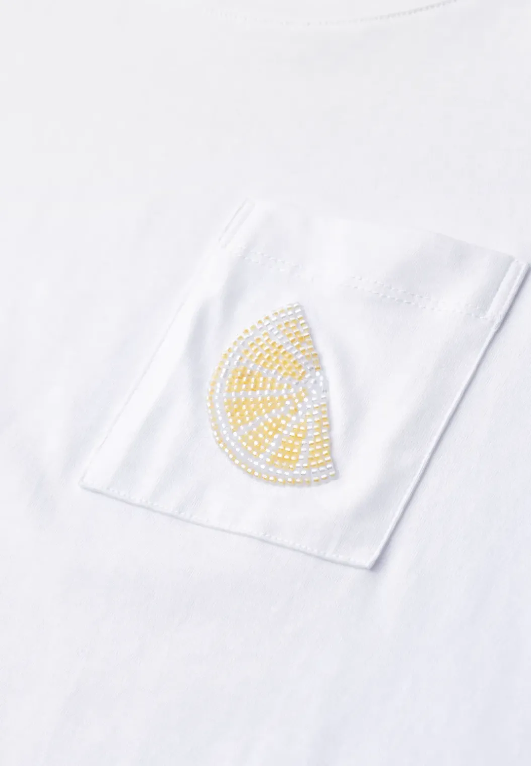 Shirt met ronde hals en pareldetail
