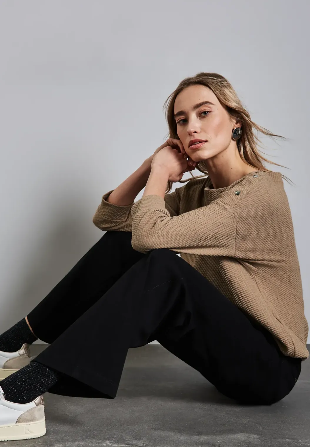 Shirt met structuur en knopen