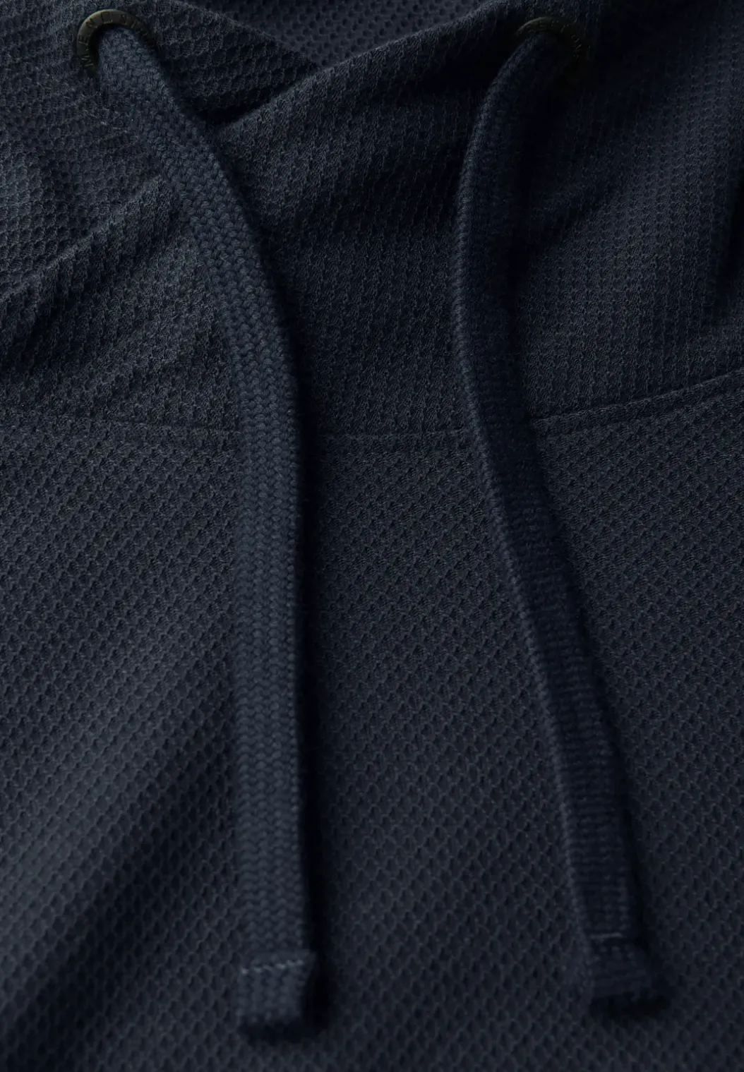 Shirt met structuur en trechtervormige hals
