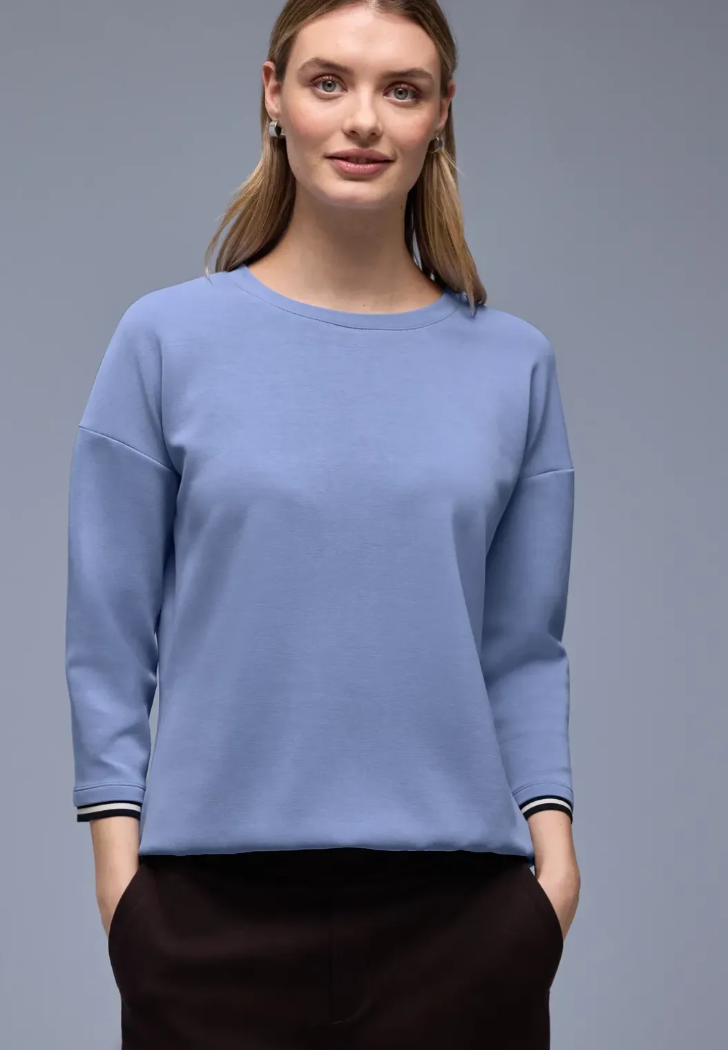 Shirt met zijdeachtige look en details