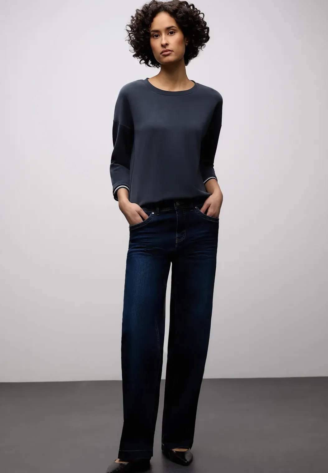 Shirt met zijdeachtige look en details