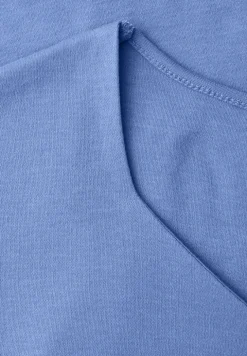 Shirt zonder mouwen met diamanten halslijn
