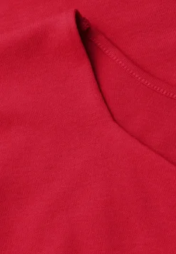 Shirt met diamanten halslijn
