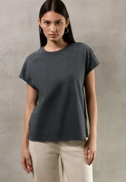 Shirt met edelstenen