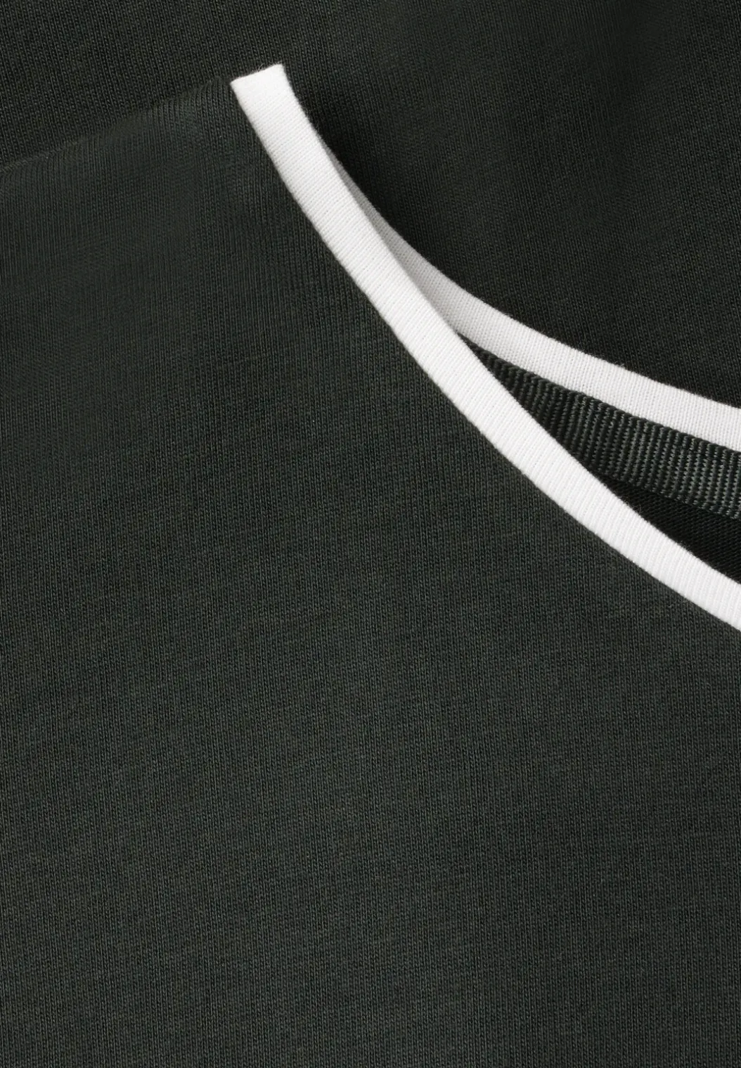 Shirt met gekleurde kraag