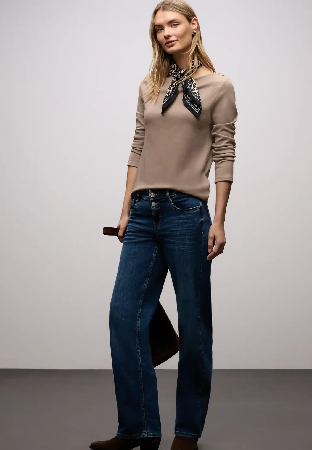 Shirt met knoopdetails