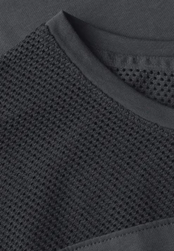 Shirt met mesh detail