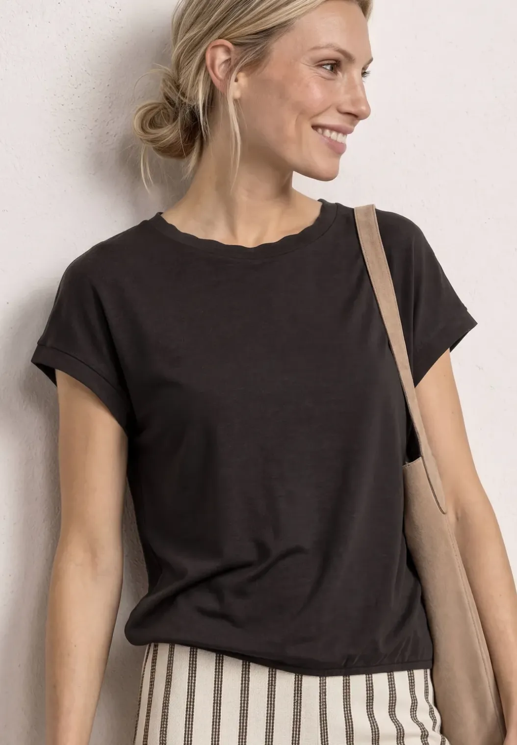 Shirt met ronde hals en decoratieve tape