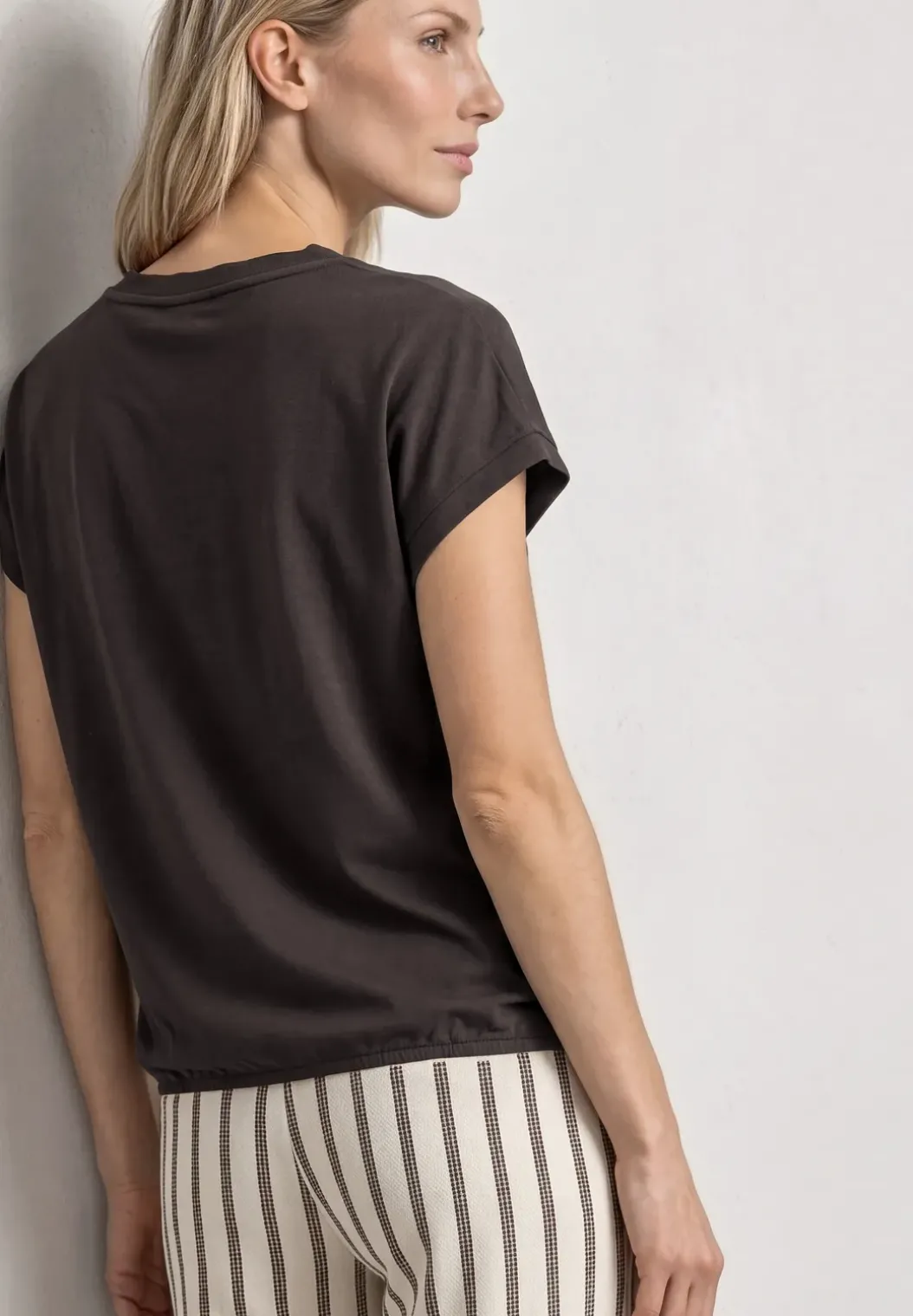 Shirt met ronde hals en decoratieve tape