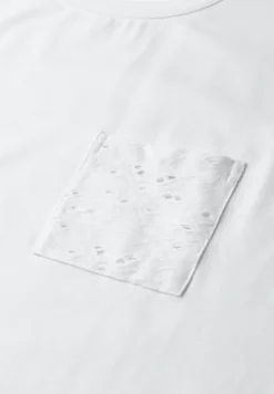 Shirt met ronde hals en kanten zakje