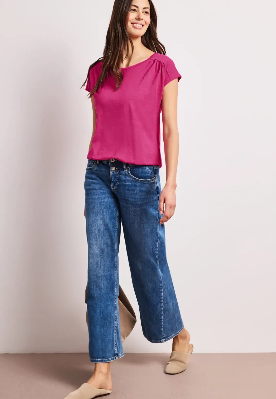 Shirt met ronde hals en rimpels