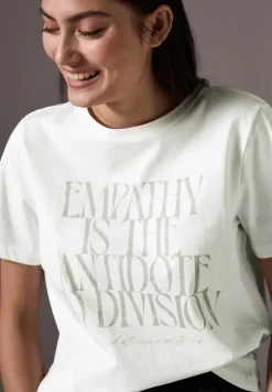 Shirt met tekst artwork