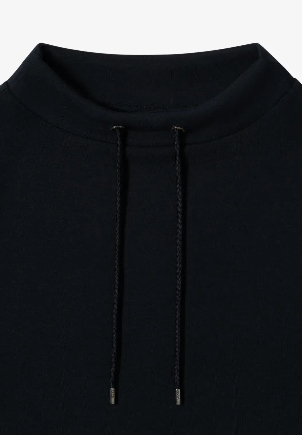 Shirt met trechtervormige hals