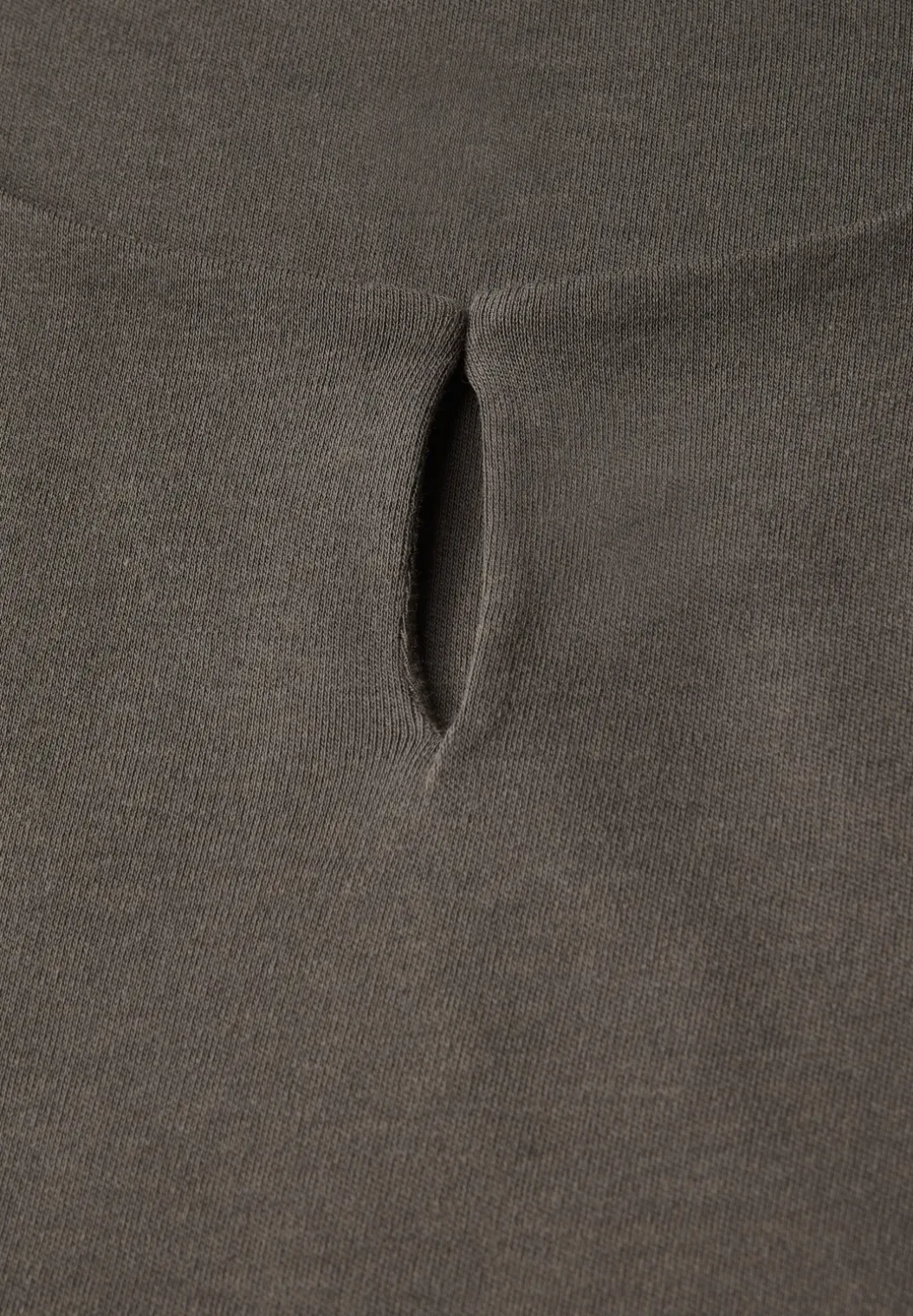 Shirt met uitsnijding