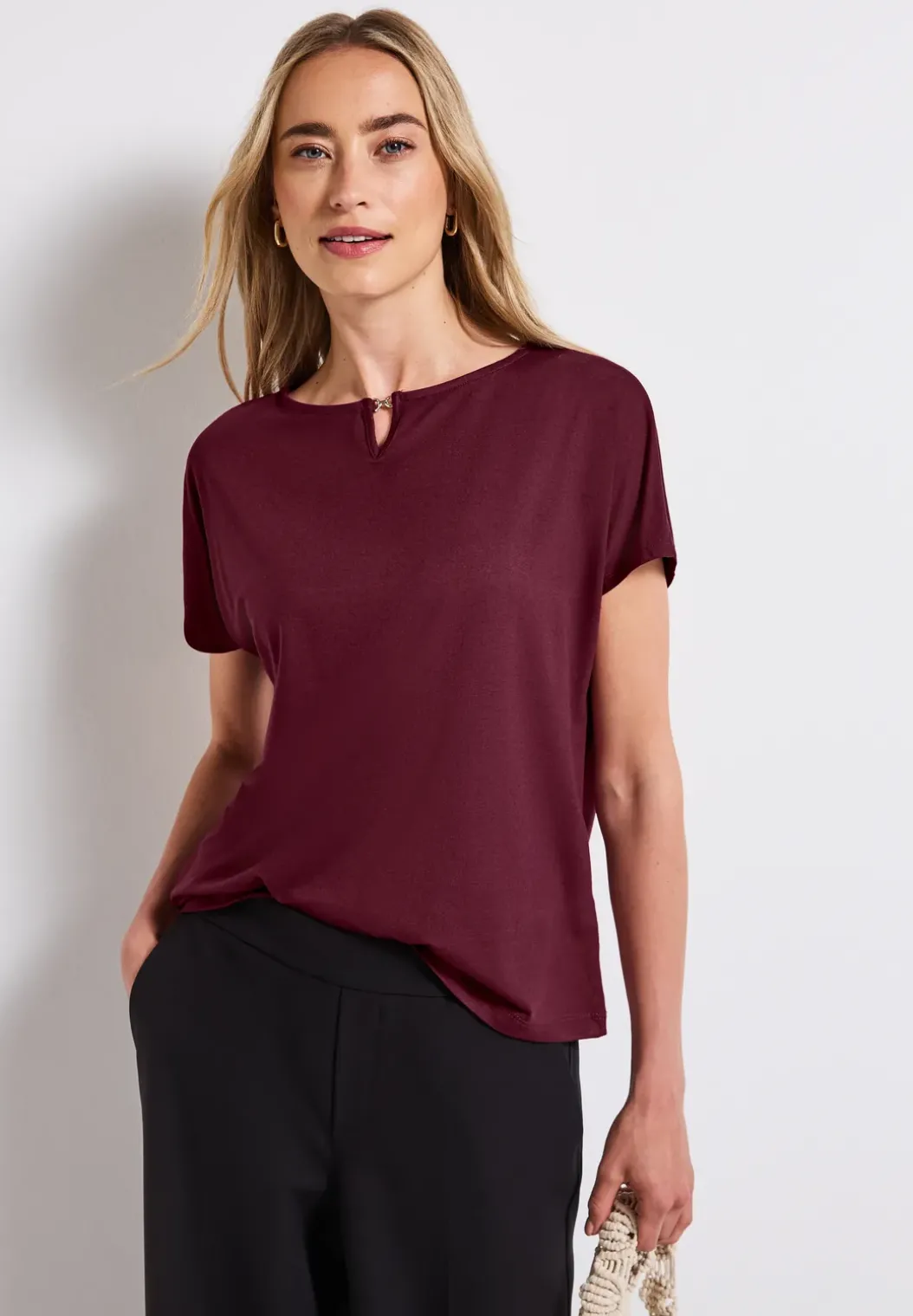Shirt met uitsnijding