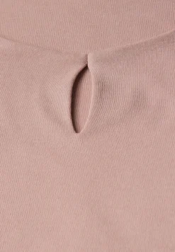 Shirt met uitsnijding