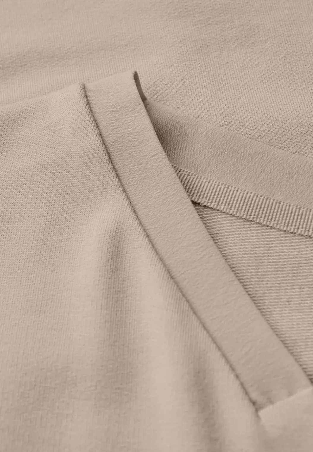 Shirt met V-hals