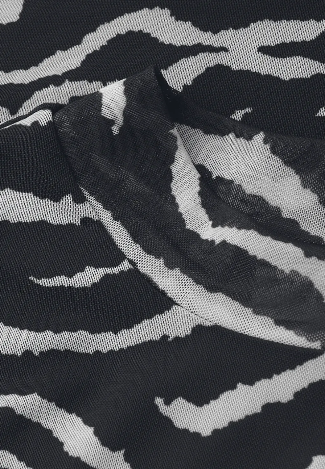 Shirt van mesh met patroon