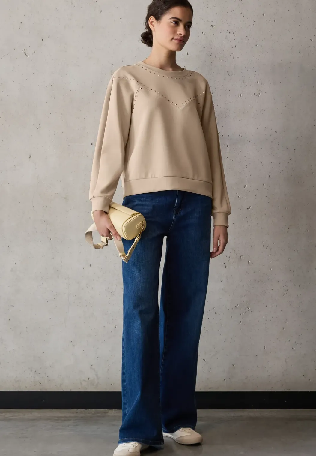 Silk-Look Shirt met studs