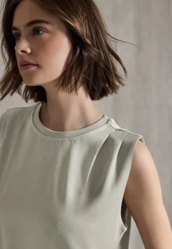 Silk-Look top