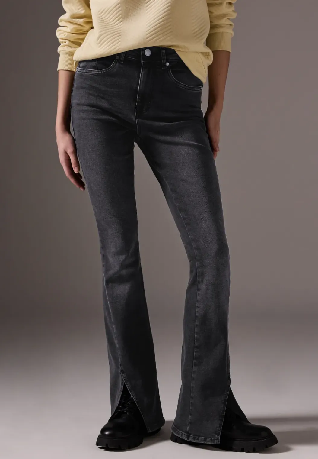 Skinny flared jeans