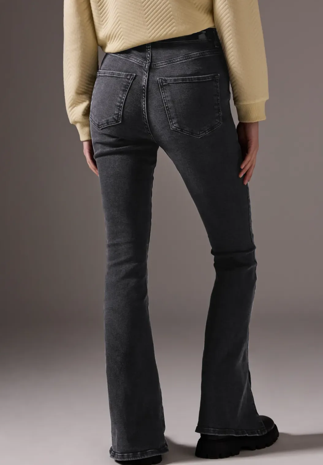 Skinny flared jeans