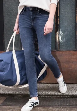 Skinny Legs