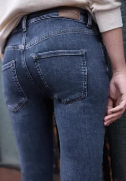 Skinny Legs