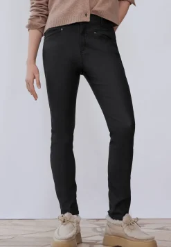 Slim Fit broek met coating