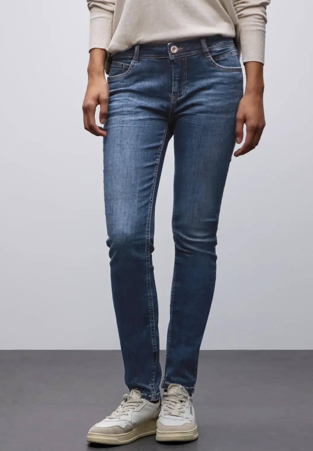 Slim Fit jeans