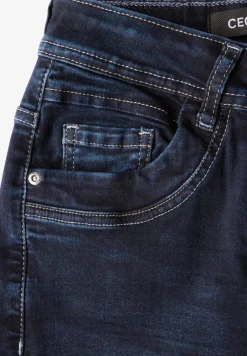 Slim Fit jeans