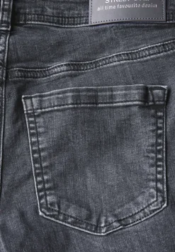 Slim Fit jeans