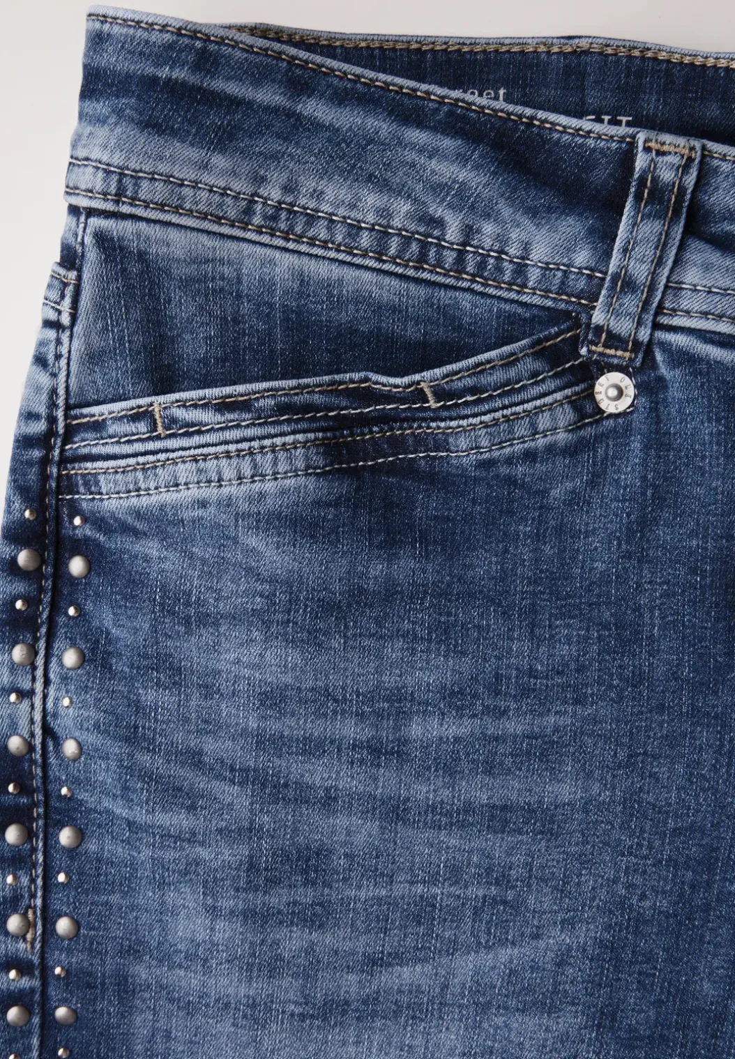 Slim Fit jeans