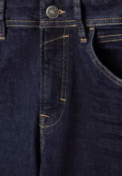 Slim fit jeans