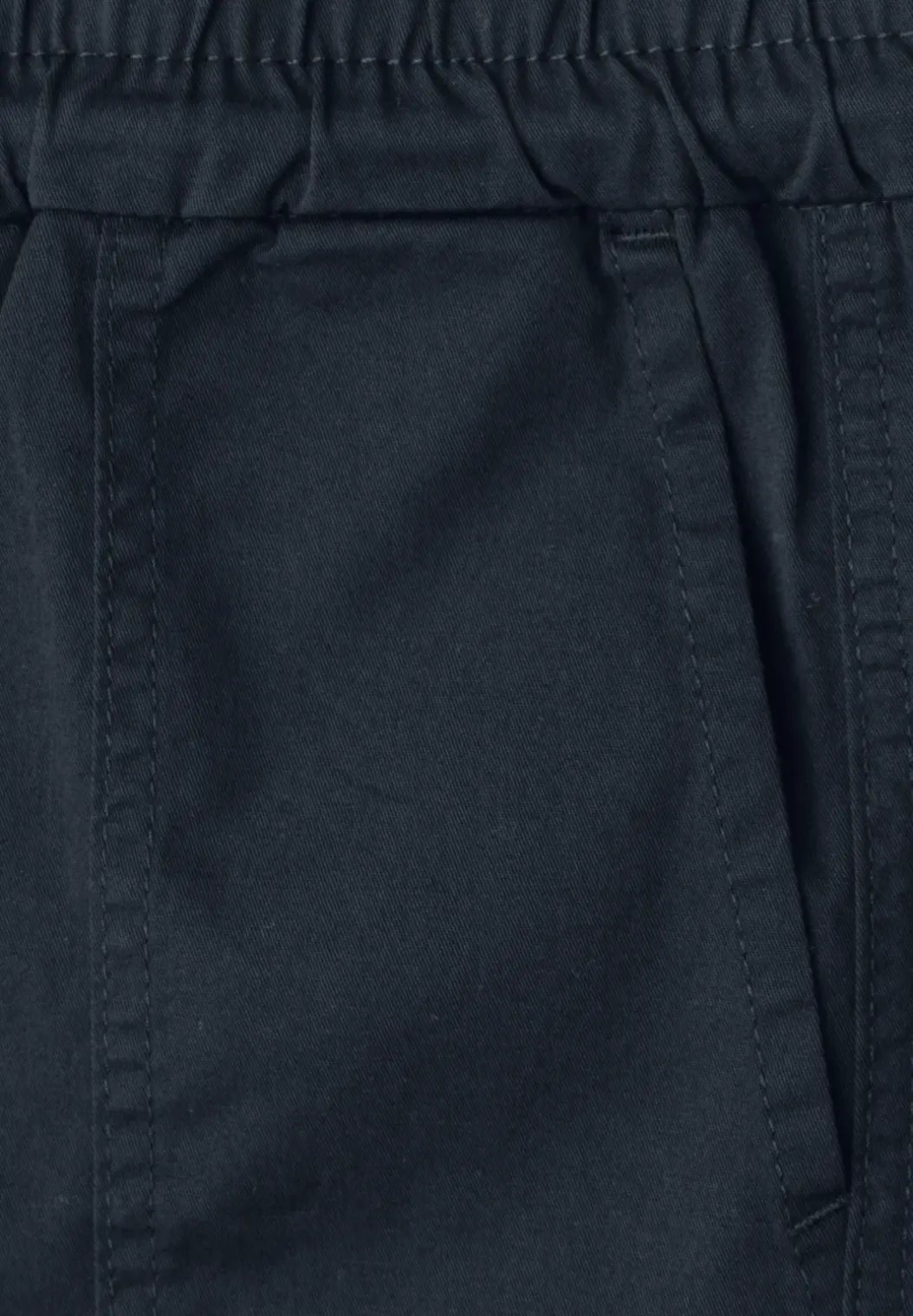 Slim legs broek in een lichtgewicht stof
