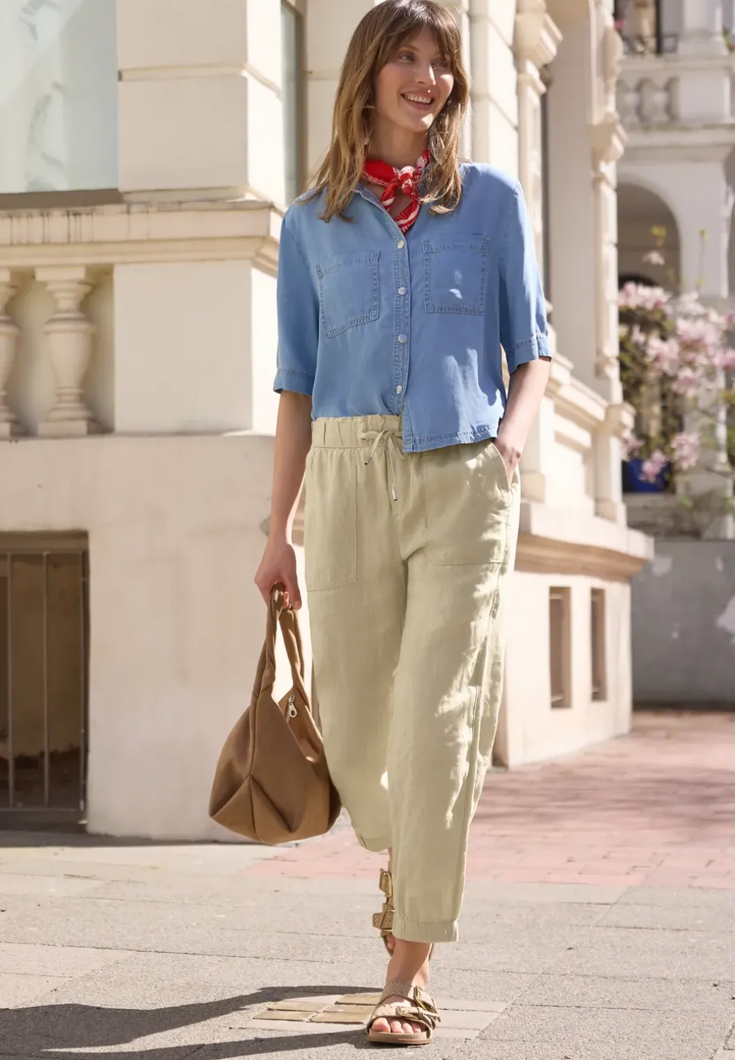Slim Legs broek in een Loose Fit van linnen
