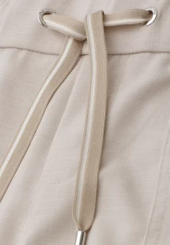 Slim legs in gemêleerde look