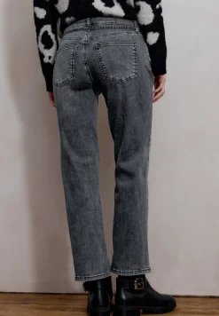 Straight Legs jeans