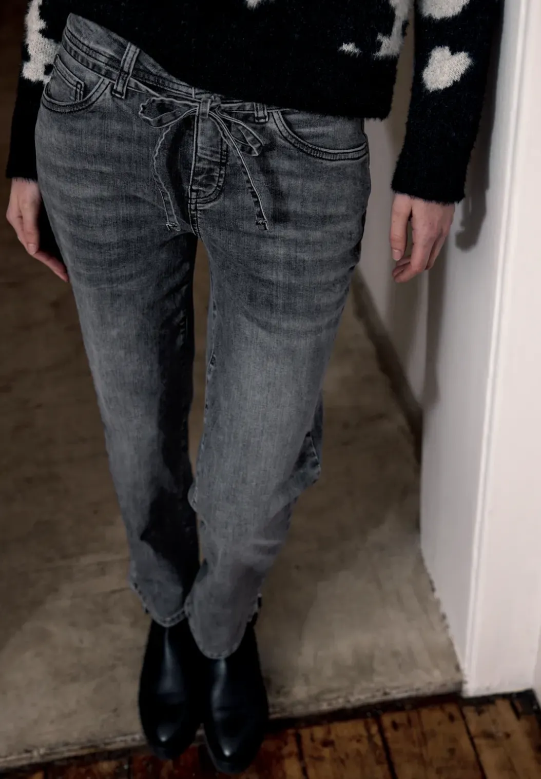 Straight Legs jeans