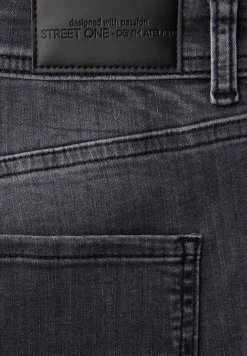 Straight Legs jeans