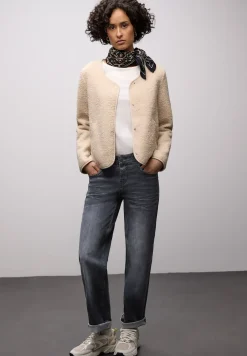 Straight Legs jeans