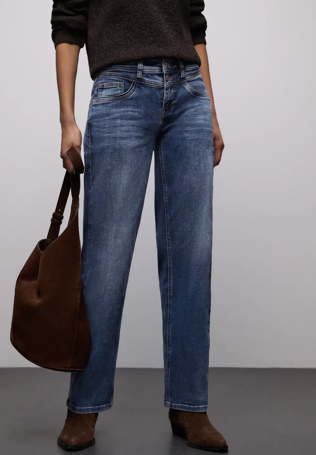 Straight Legs jeans
