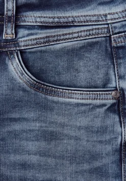 Straight Legs jeans