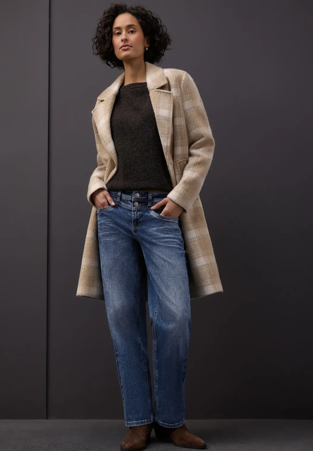 Straight Legs jeans