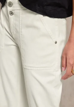 Straight Legs jeans
