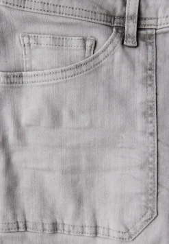 Straight Legs jeans