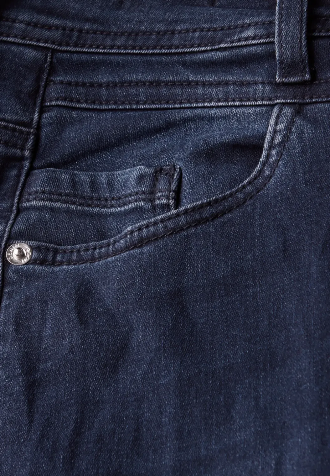 Straight Legs jeans